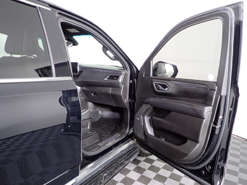 Used 2021 GMC Yukon XL SLT AWD/4WD image 40