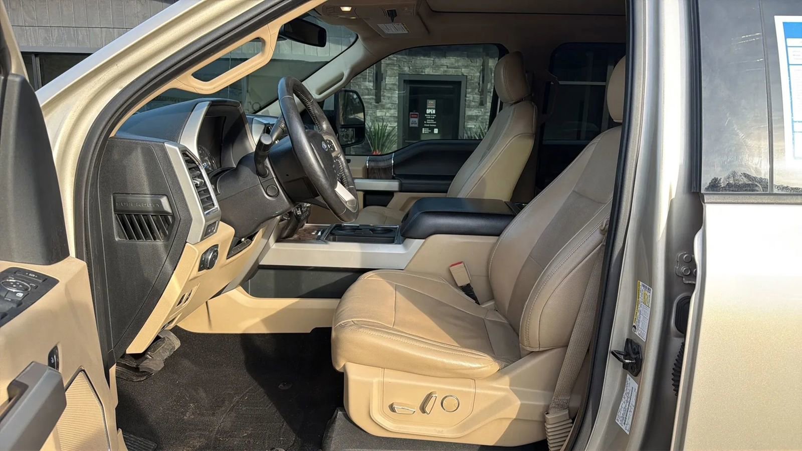 Used 2018 Ford F250 Lariat w/ Lariat Ultimate Package image 12