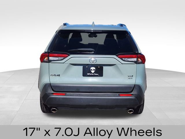 Used 2019 Toyota RAV4 XLE image 8