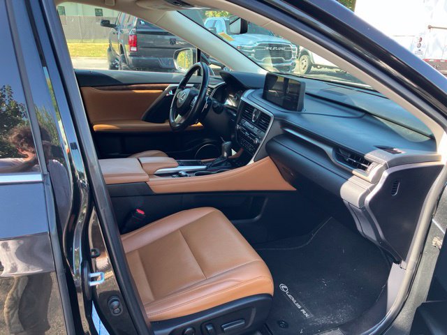 Used 2021 Lexus RX 350L Premium w/ Premium Package AWD/4WD image 16