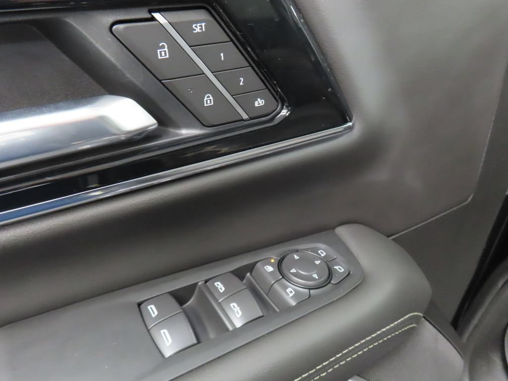 Used 2026 GMC Yukon Elevation AWD/4WD image 59