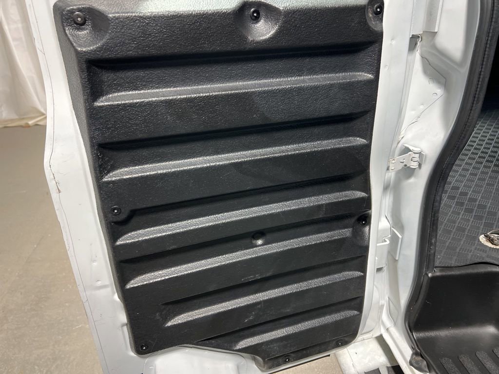 Used 2023 GMC Savana 2500 w/ Driver Convenience Package image 12