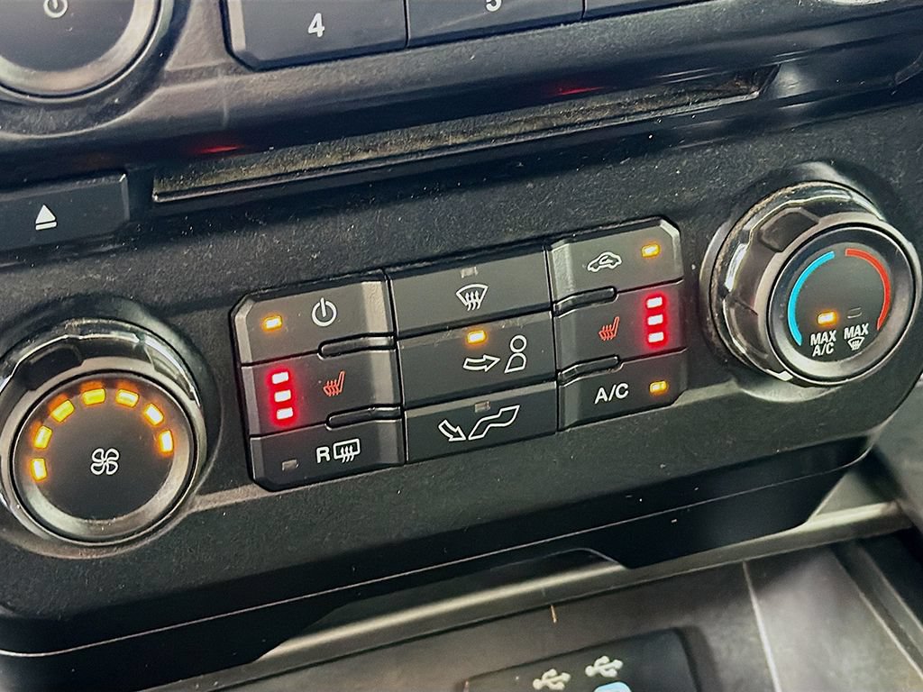 Used 2016 Ford F150 XLT w/ Equipment Group 302A Luxury AWD/4WD image 39