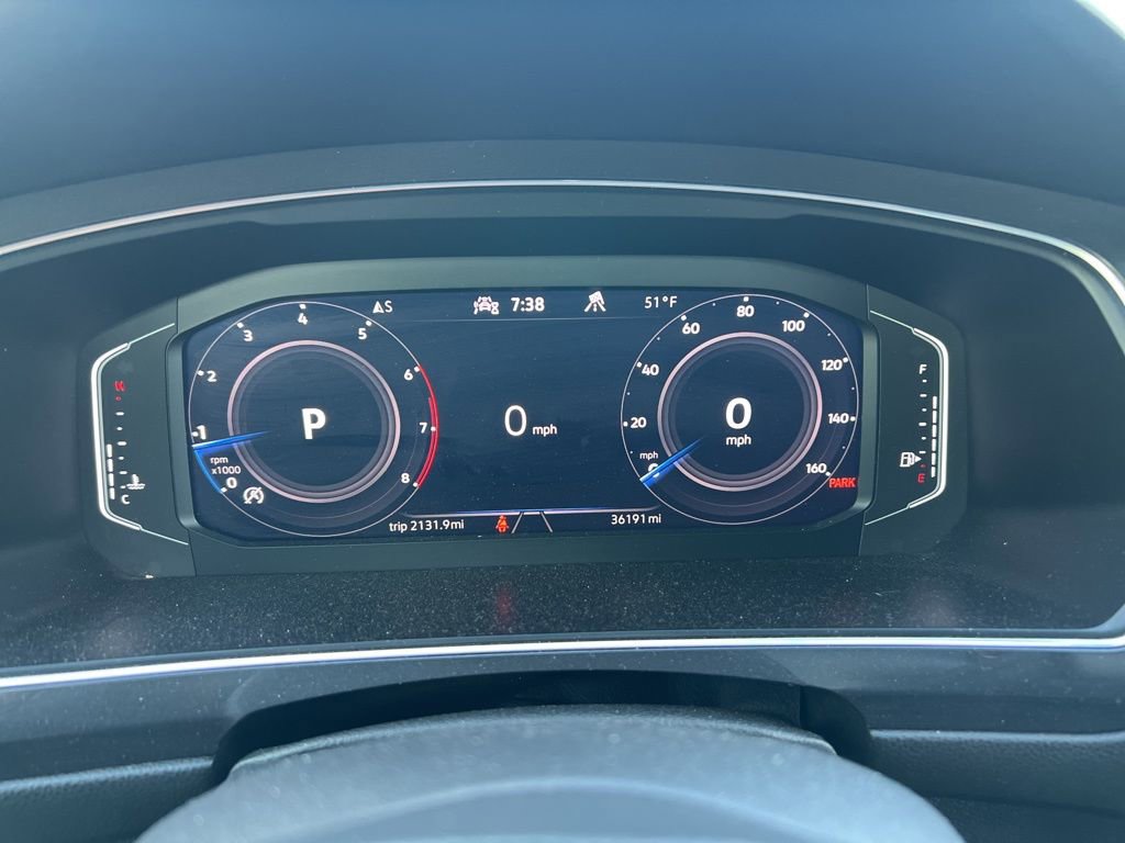 Used 2021 Volkswagen Tiguan SEL Premium R-Line image 12