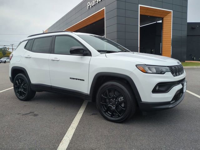 New 2026 Jeep Compass Latitude image 2