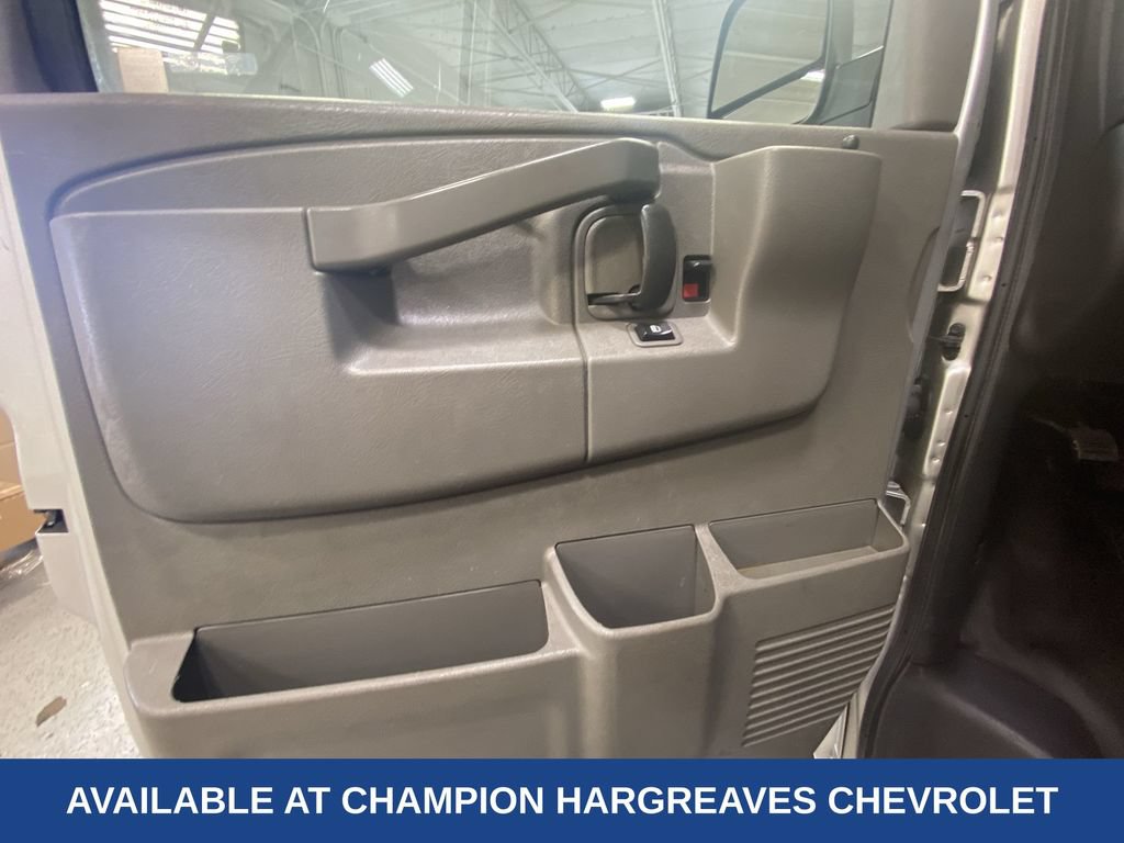 Certified 2022 Chevrolet Express 2500 w/ Enhanced Convenience Package RWD image 30