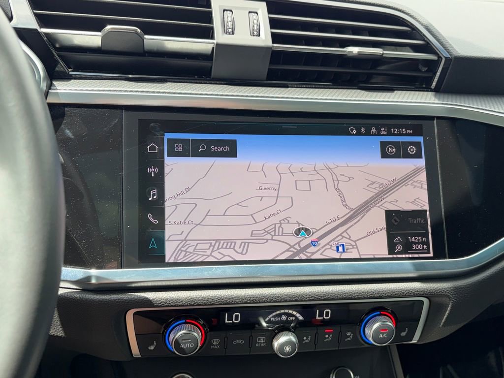 Used 2024 Audi Q3 2.0T Premium Plus w/ Premium Plus Package image 17