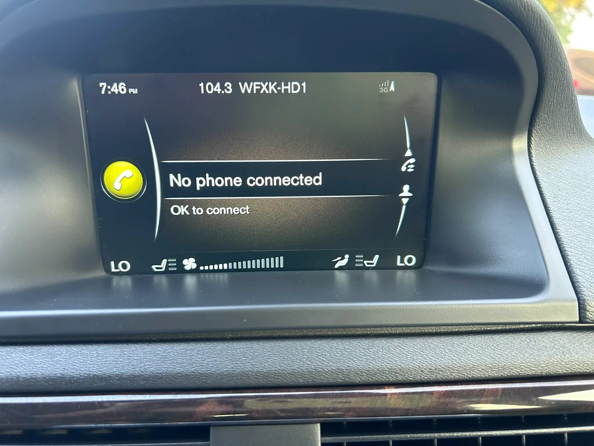 Used 2016 Volvo XC70 T5 Premier w/ Proximity Package AWD/4WD image 44
