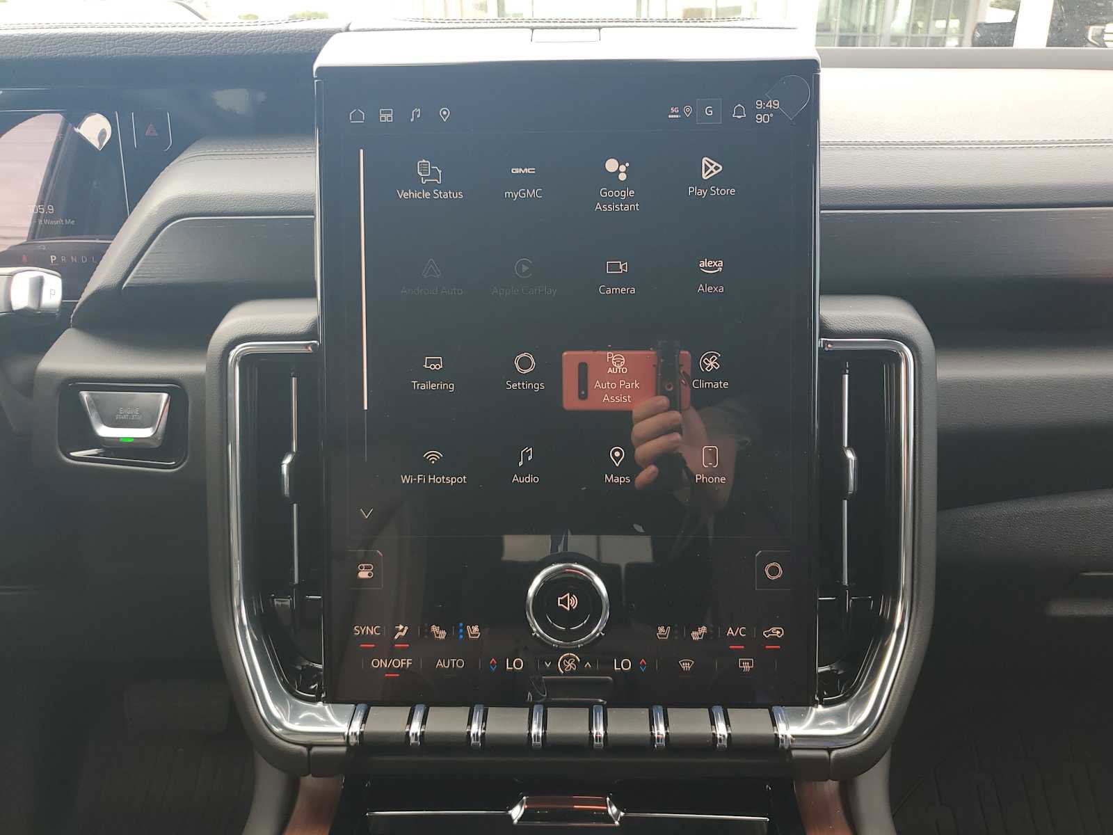 New 2025 GMC Yukon XL Denali w/ LPO, Illumination Package image 12