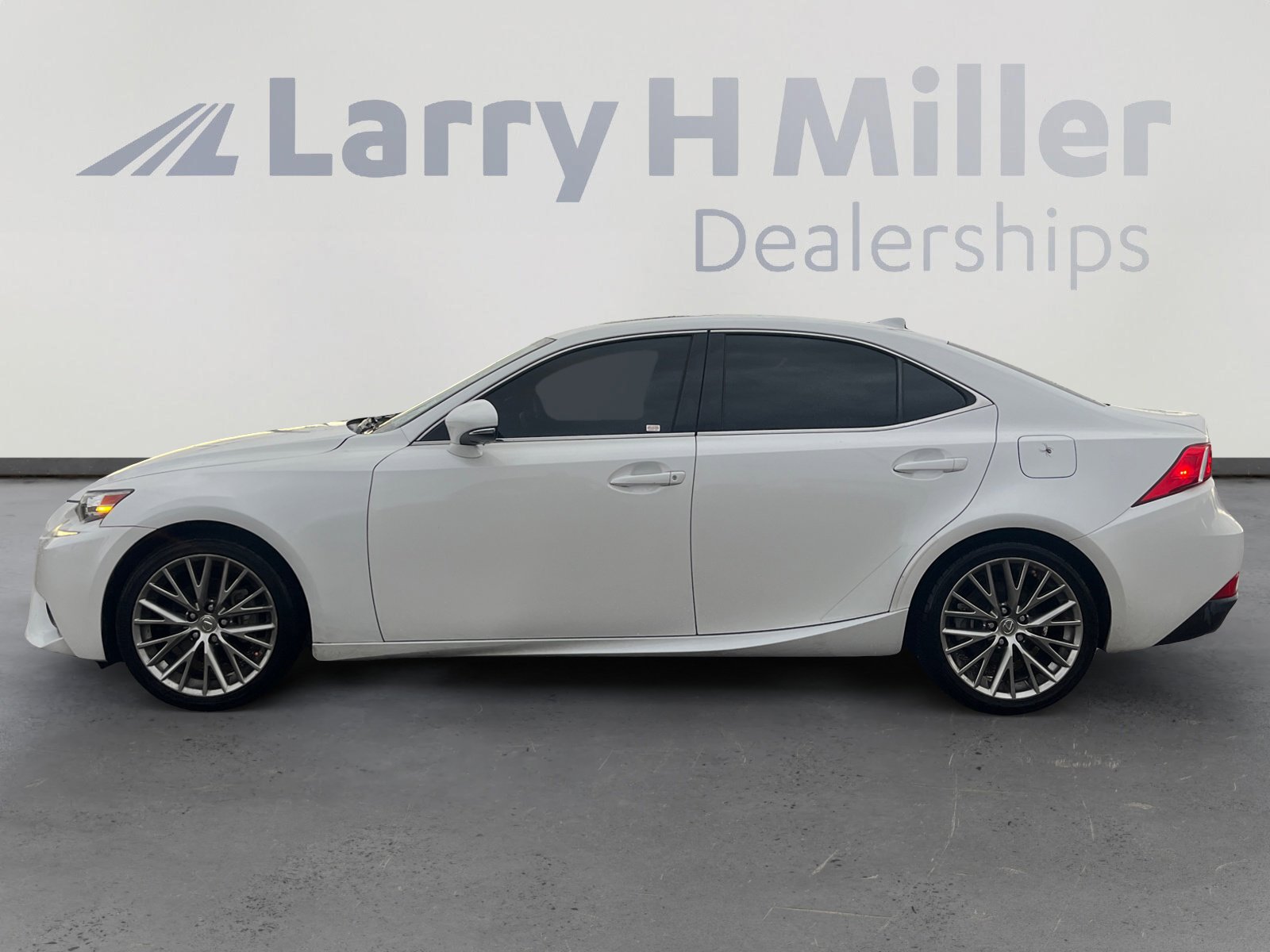 Used 2015 Lexus IS 250 image 2