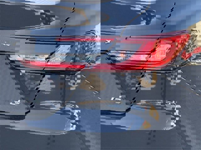 Used 2025 Toyota Camry LE image 7