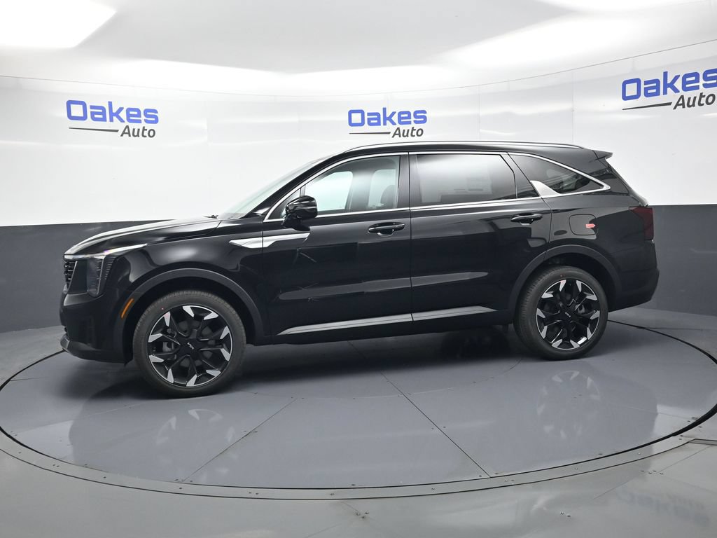 Certified 2026 Kia Sorento EX AWD/4WD image 4