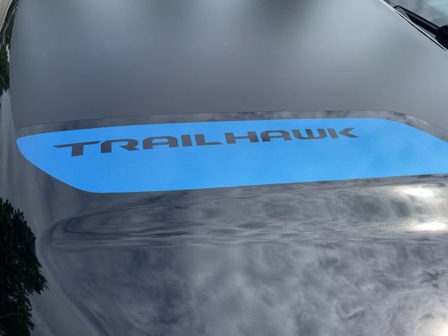 Used 2024 Jeep Grand Cherokee Trailhawk w/ Advanced Protech Group II AWD/4WD image 8