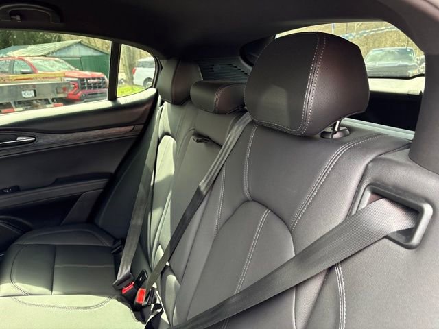 Used 2024 Alfa Romeo Stelvio Sprint image 24