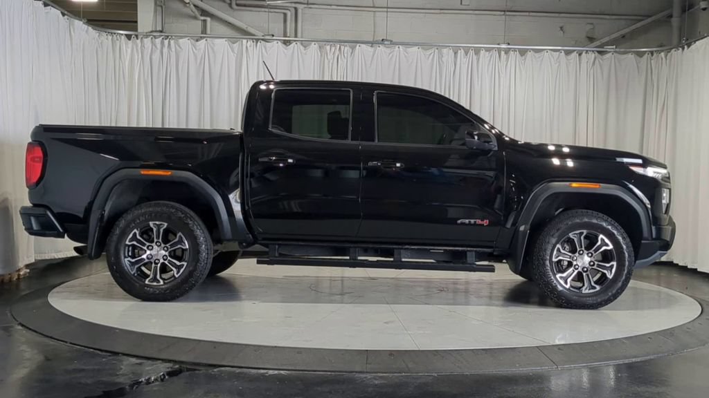 Used 2023 GMC Canyon AT4 w/ AT4 Premium Package AWD/4WD image 11