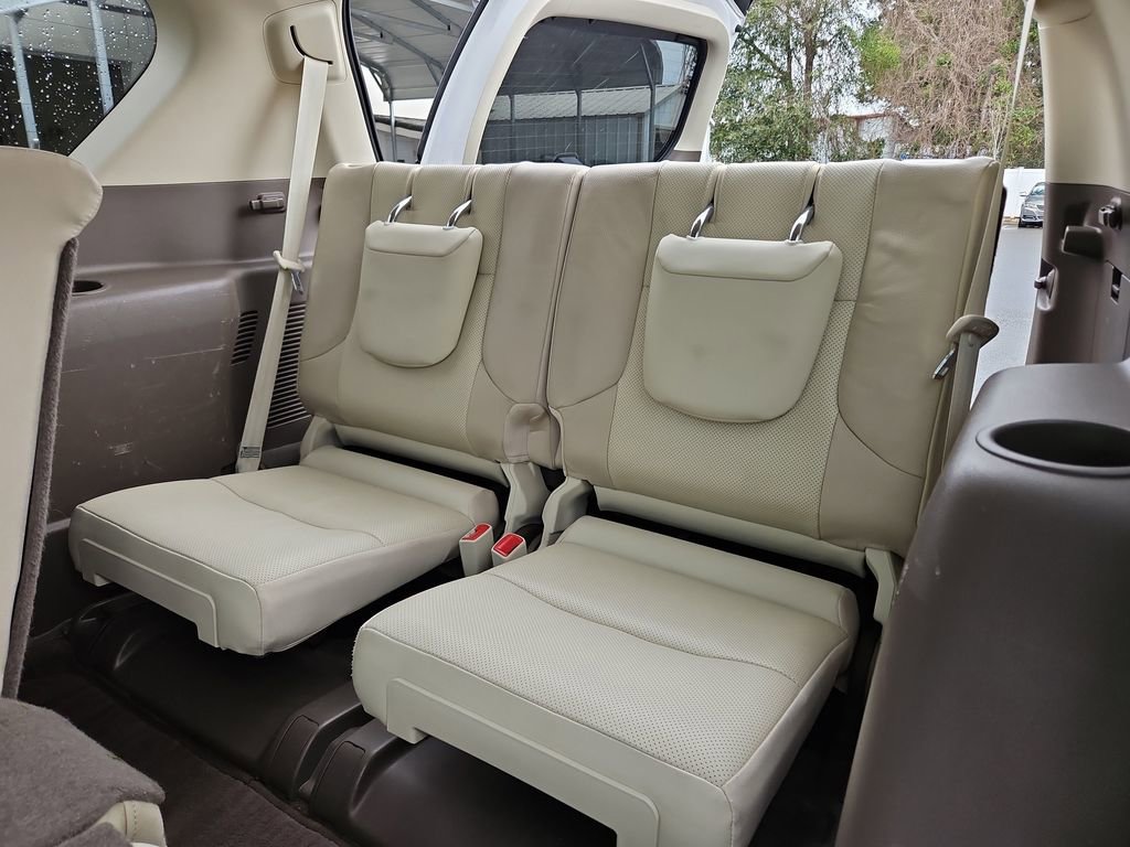 Used 2019 Lexus GX 460 Premium w/ Premium Package image 34