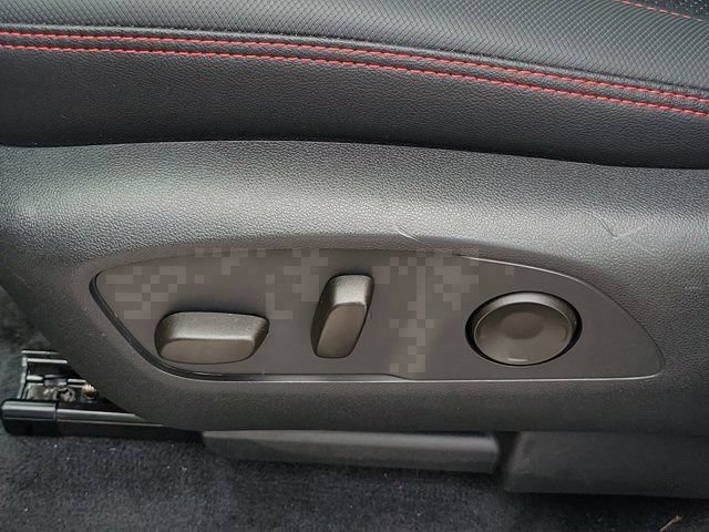 Used 2024 Chevrolet Traverse RS w/ LPO, Floor Liner Package FWD image 18