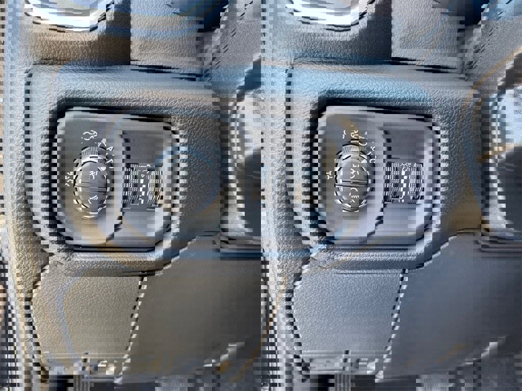 New 2025 RAM 2500 Laramie image 18