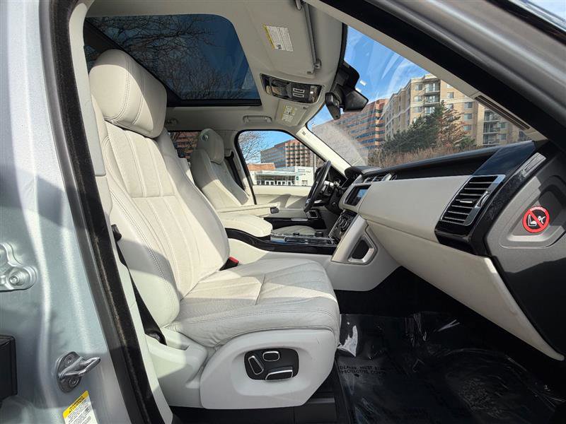 Used 2014 Land Rover Range Rover HSE AWD/4WD image 23