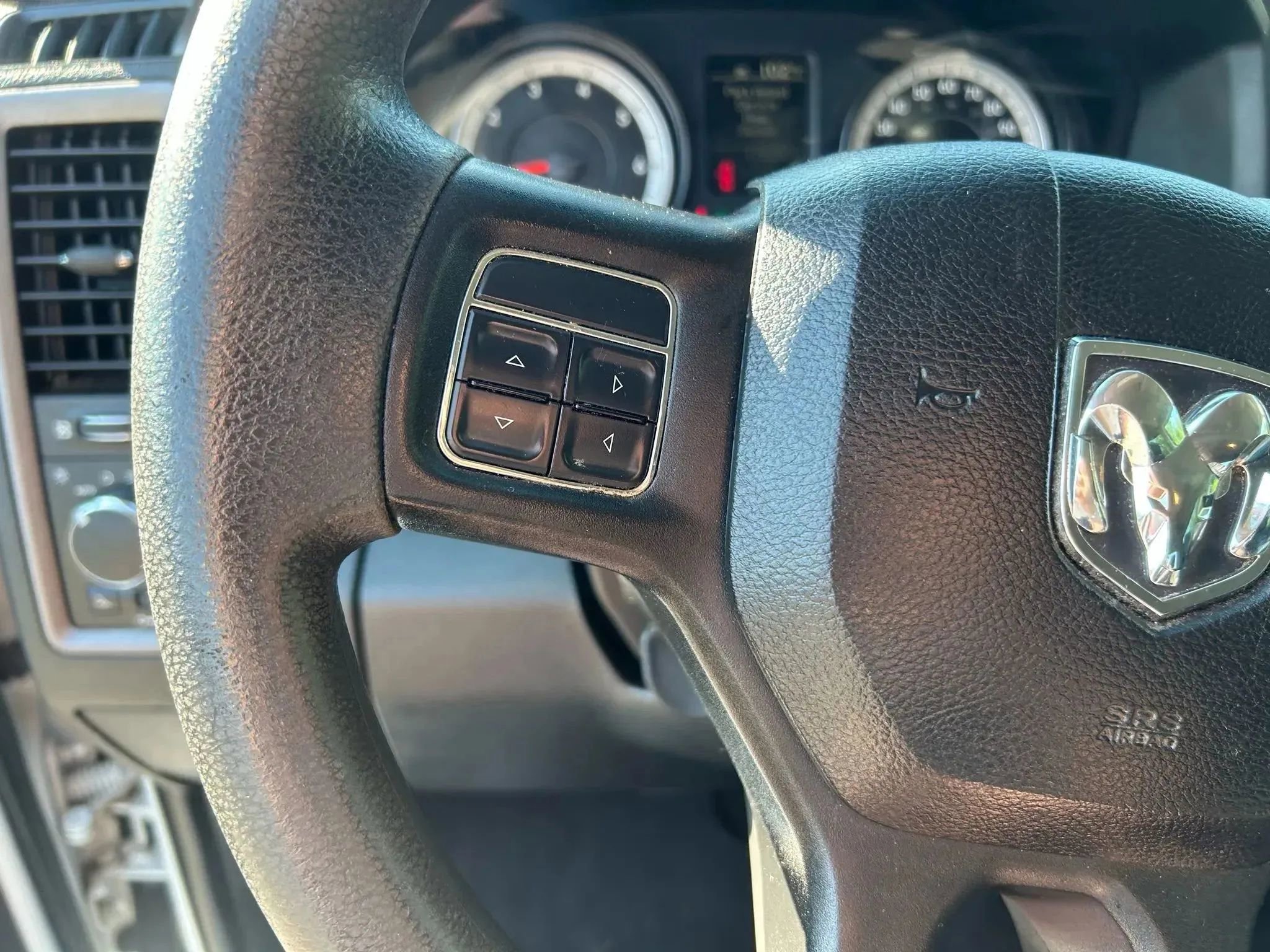 Used 2014 RAM 2500 Tradesman w/ Chrome Appearance Group image 15