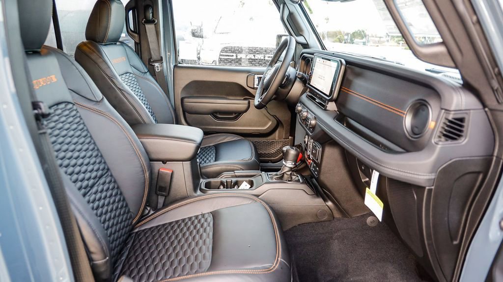 New 2026 Jeep Gladiator Mojave image 18