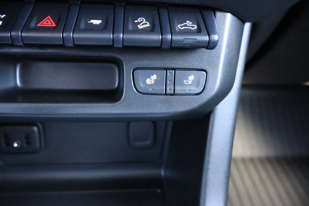 Used 2022 Chevrolet Colorado ZR2 AWD/4WD image 13