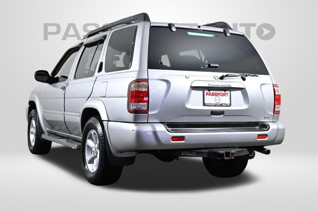 Used 2004 Nissan Pathfinder SE w/ (SRF) SE Sunroof Pkg AWD/4WD image 5