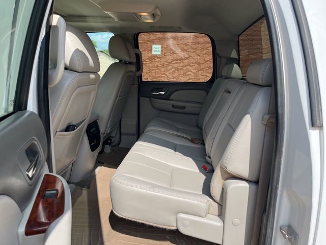 Used 2013 GMC Sierra 2500 SLT w/ Entertainment Package AWD/4WD image 13