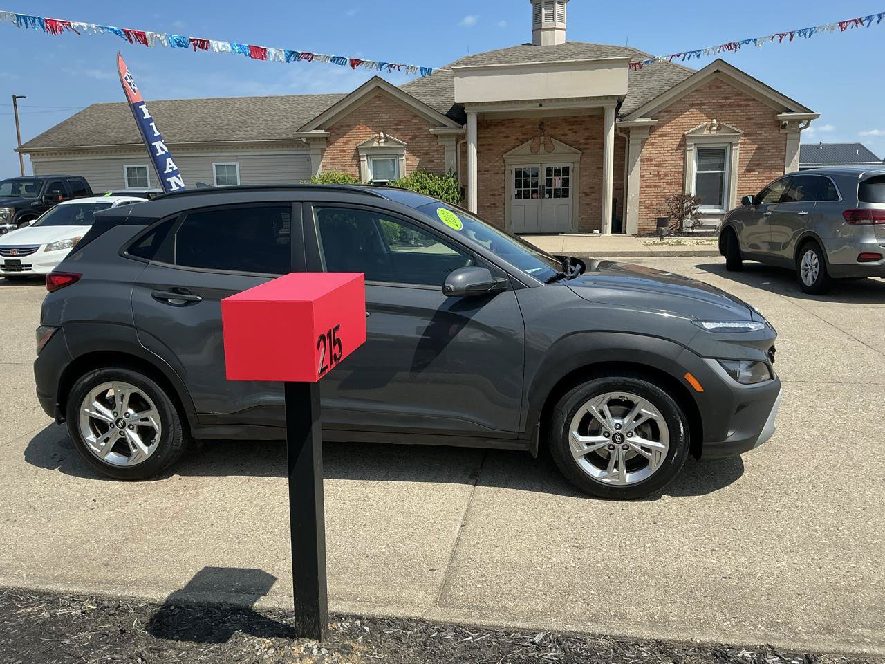 Used 2023 Hyundai Kona SEL FWD image 4