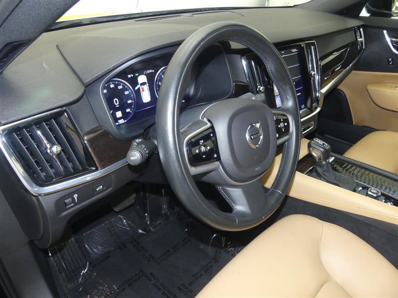 Used 2018 Volvo S90 T5 Momentum w/ Convenience Package FWD image 23