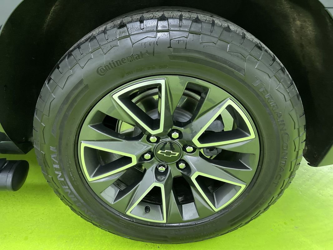 Used 2022 Chevrolet Tahoe Z71 w/ Off-Road Capability Package image 13