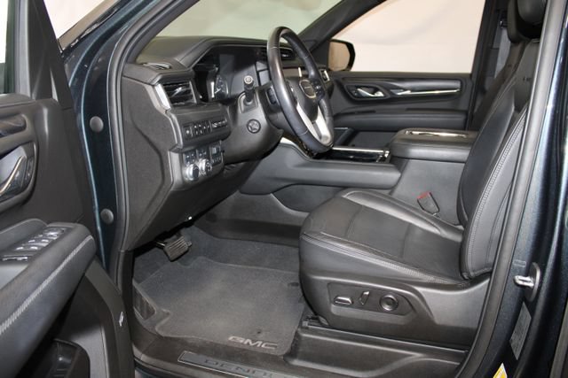 Used 2021 GMC Yukon Denali w/ Denali Premium Package AWD/4WD image 7