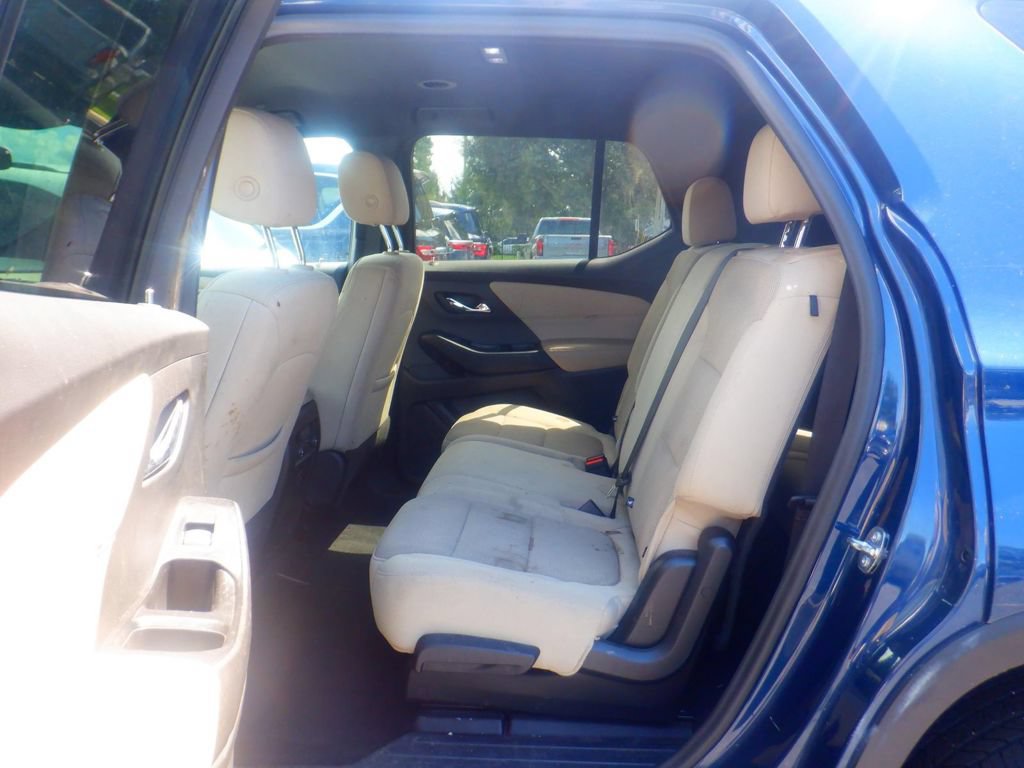 Used 2023 Chevrolet Traverse LS w/ Safety Package FWD image 14