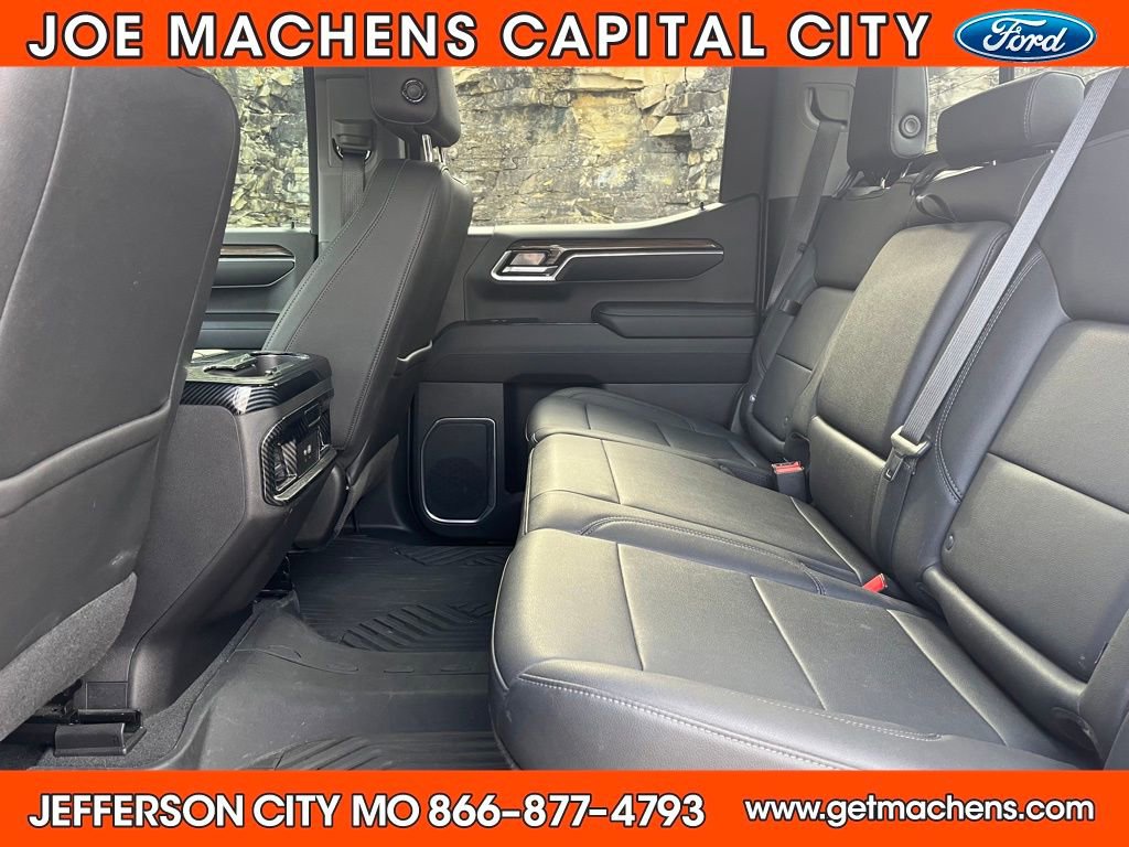 Used 2022 Chevrolet Silverado 1500 LT Trail Boss w/ LT Trail Boss Premium Package image 11