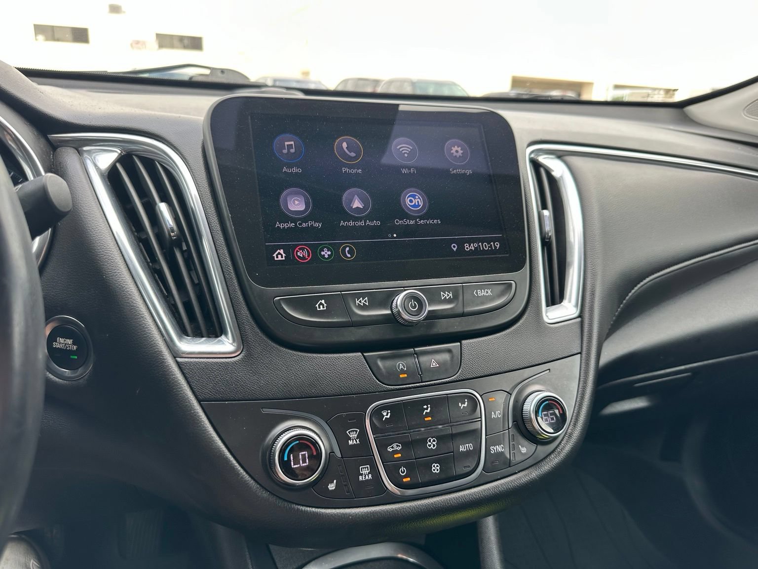 Used 2020 Chevrolet Malibu LT w/ Leather Package FWD image 13