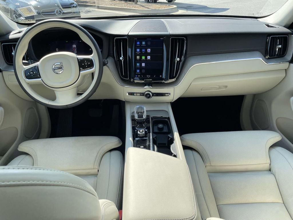 Used 2023 Volvo XC60 T8 Ultimate w/ Protection Package Premier image 11