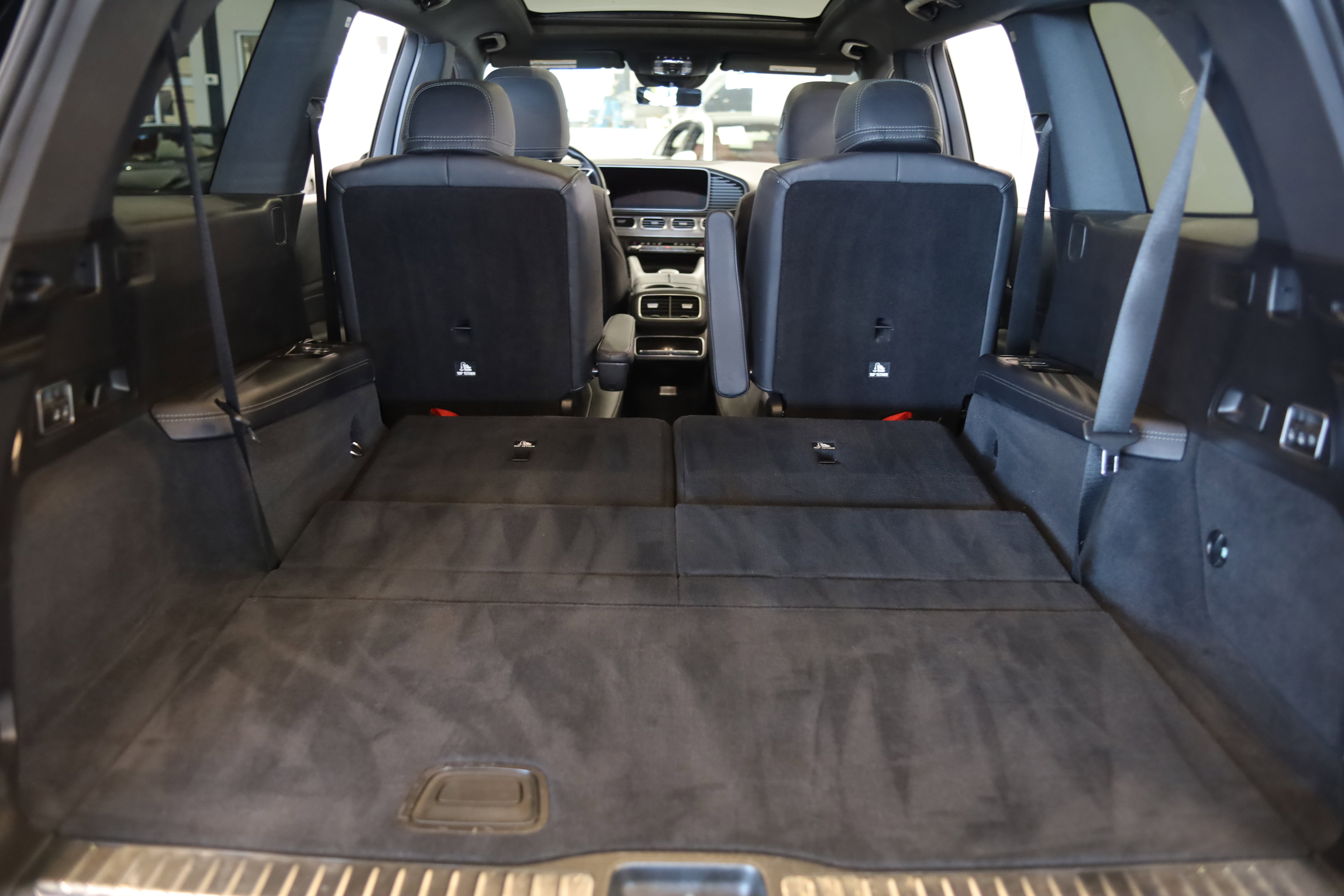 Used 2024 Mercedes-Benz GLS 450 4MATIC image 7