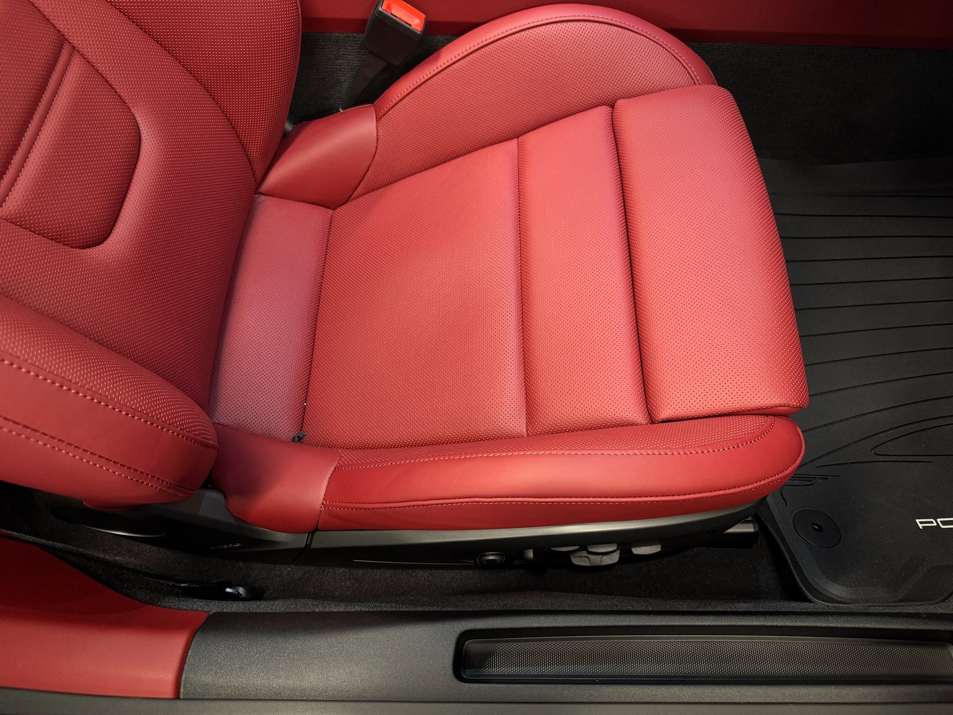 Used 2024 Porsche 911 Turbo image 48