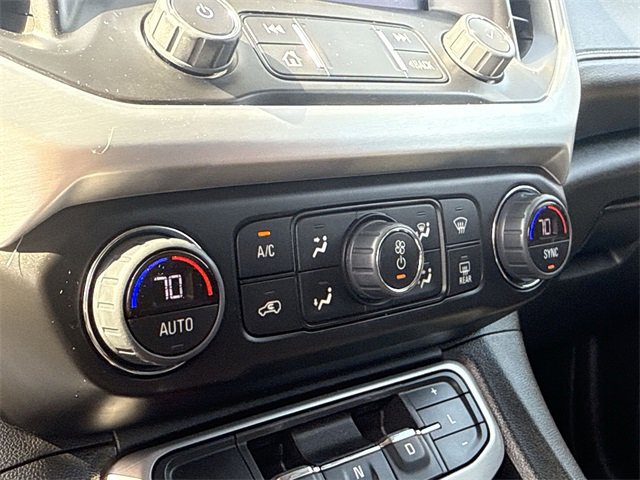 Used 2023 GMC Acadia SLE image 18