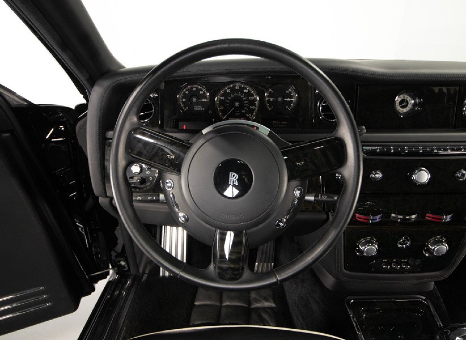 Used 2013 Rolls-Royce Phantom image 26