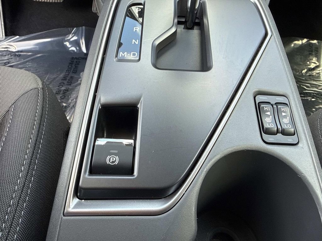 Used 2025 Subaru Crosstrek 2.0i Premium image 35