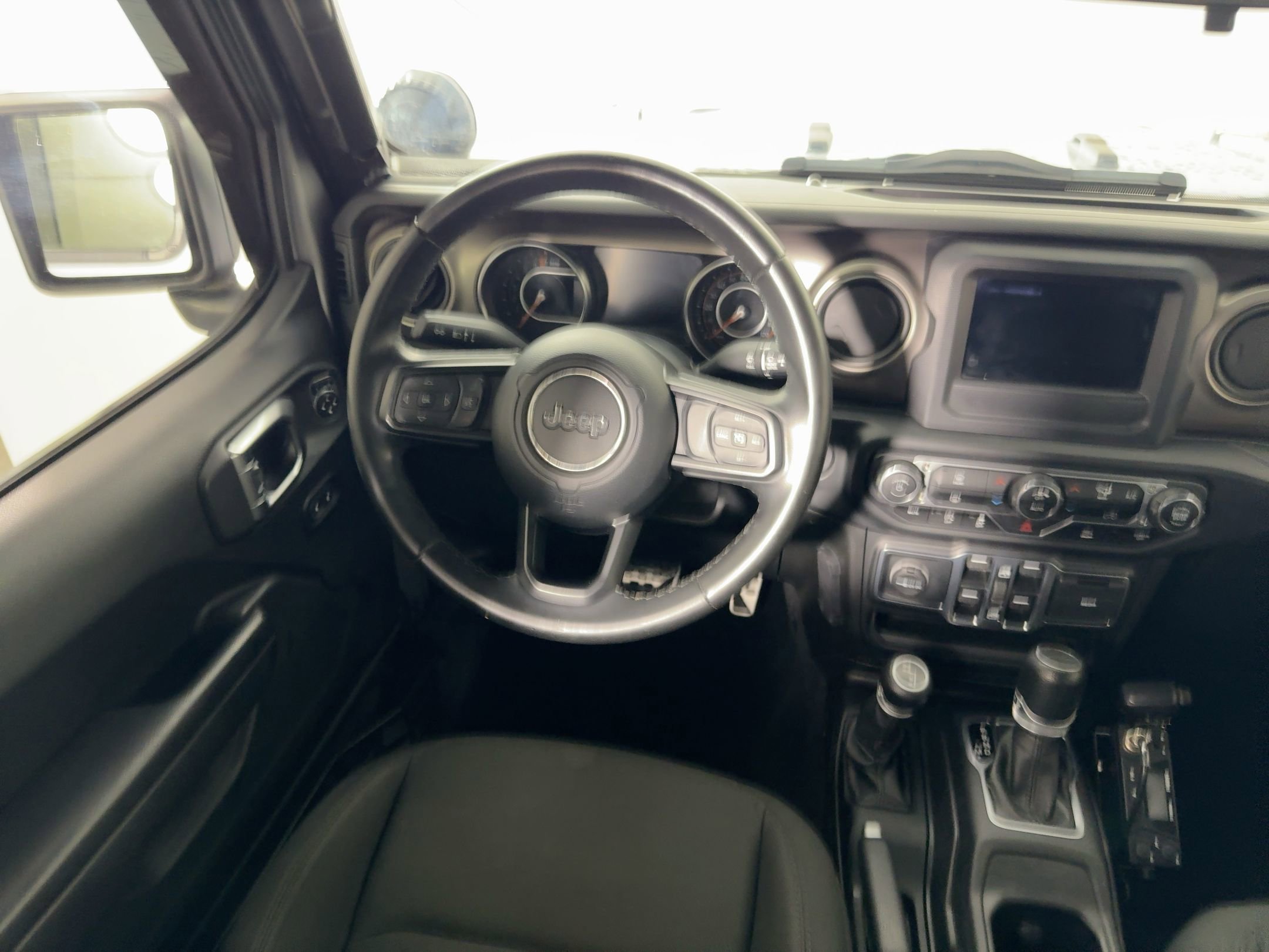 Used 2020 Jeep Gladiator Sport w/ Quick Order Package 24S image 27