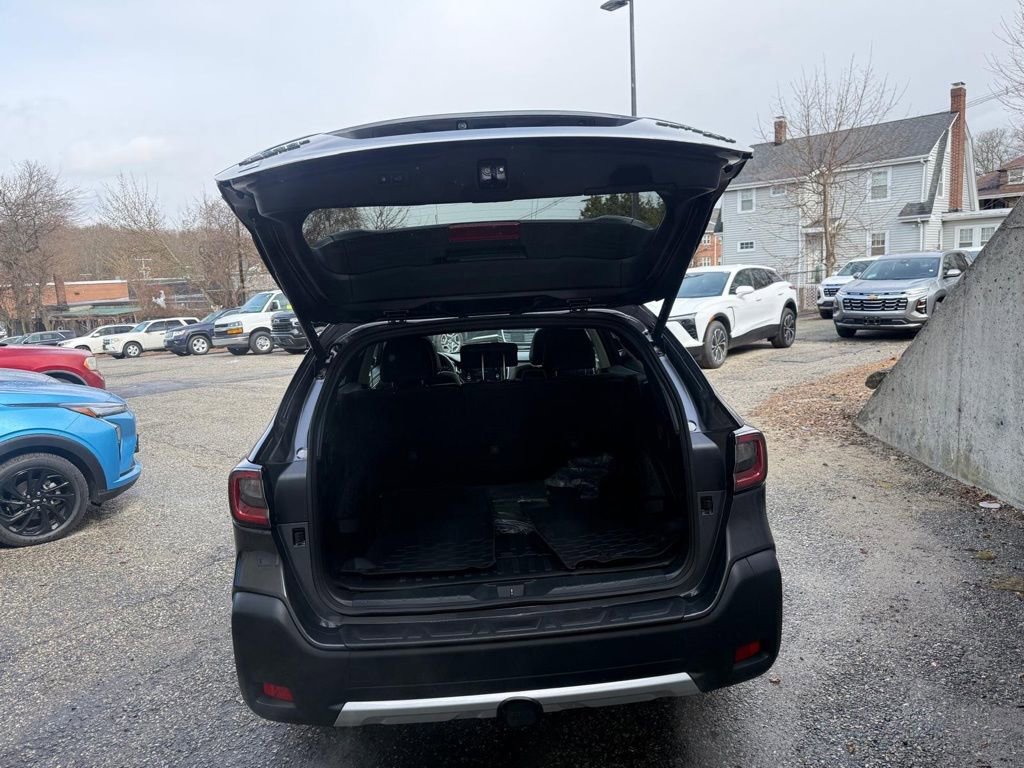 Used 2025 Subaru Outback Limited XT image 5
