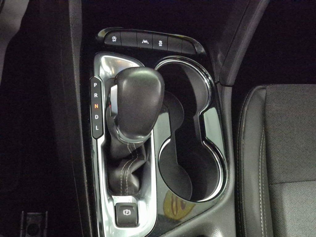 Used 2020 Buick Encore GX Select image 17