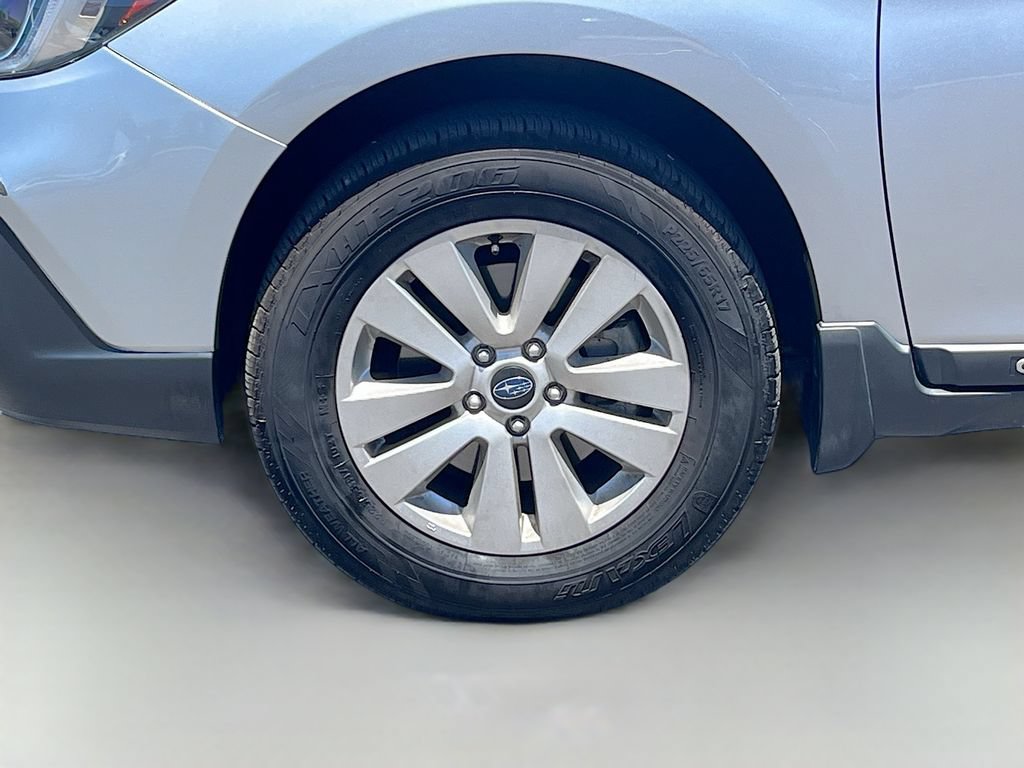 Used 2019 Subaru Outback 2.5i AWD/4WD image 28