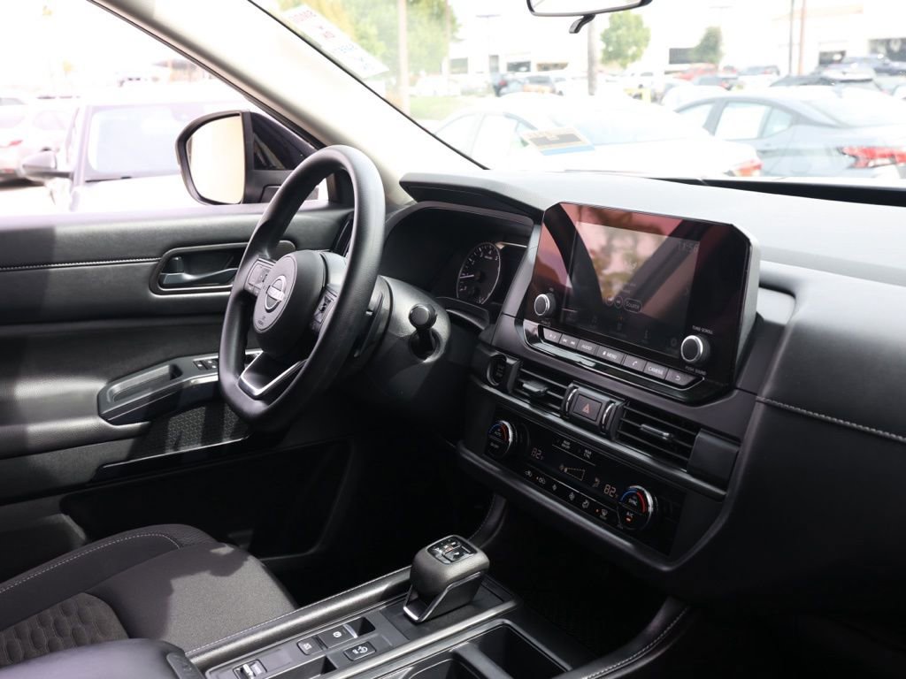 Used 2025 Nissan Pathfinder S w/ Cargo Package image 20