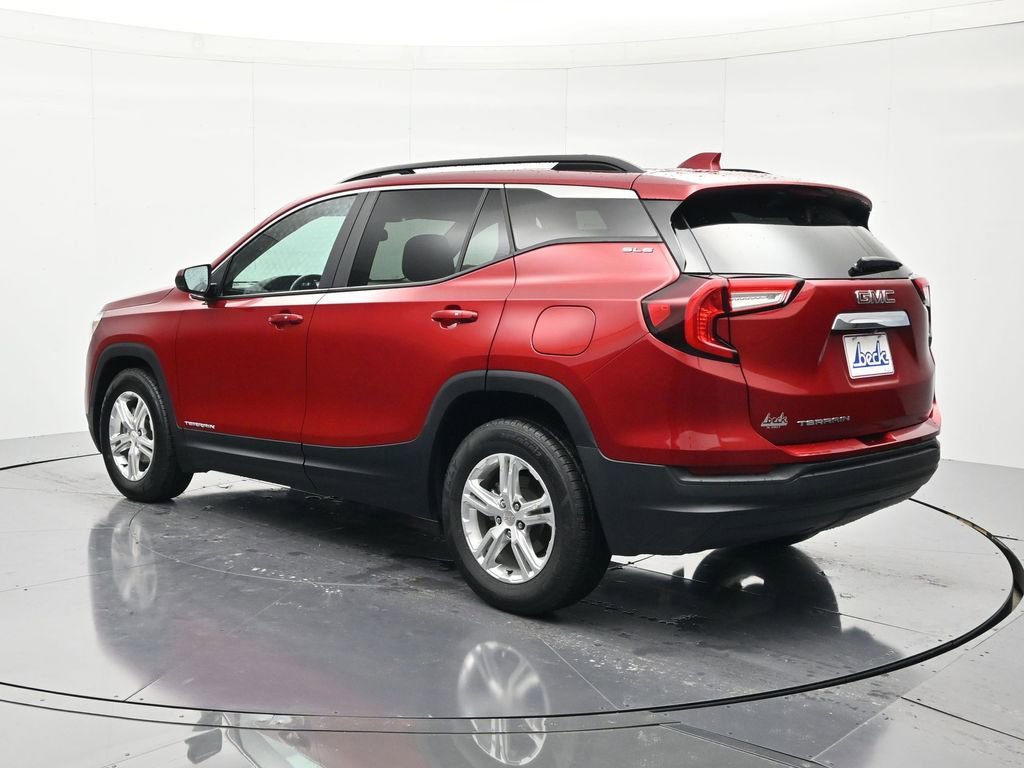 Used 2022 GMC Terrain SLE w/ Driver Convenience Package FWD image 7