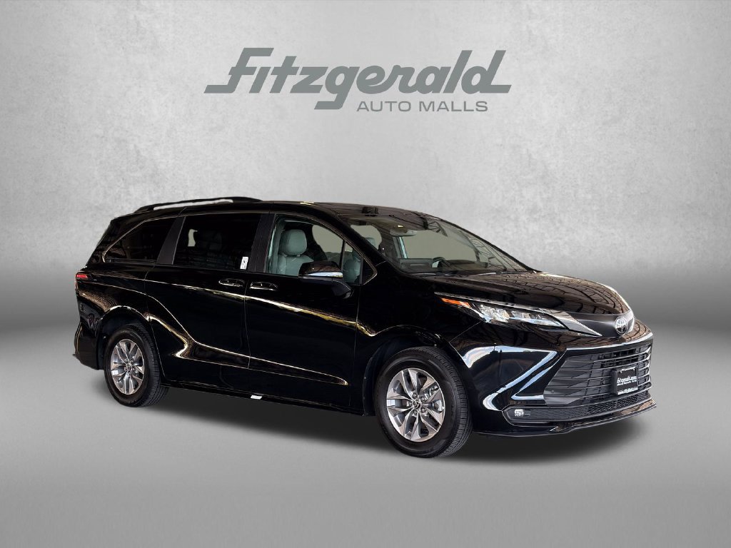 Certified 2026 Toyota Sienna XLE