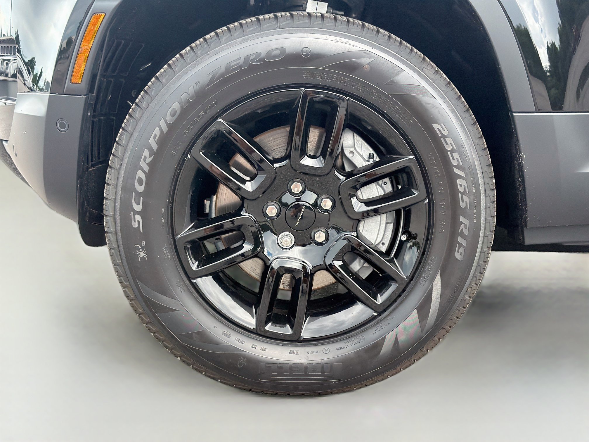 New 2026 Land Rover Defender 110 S AWD/4WD image 41