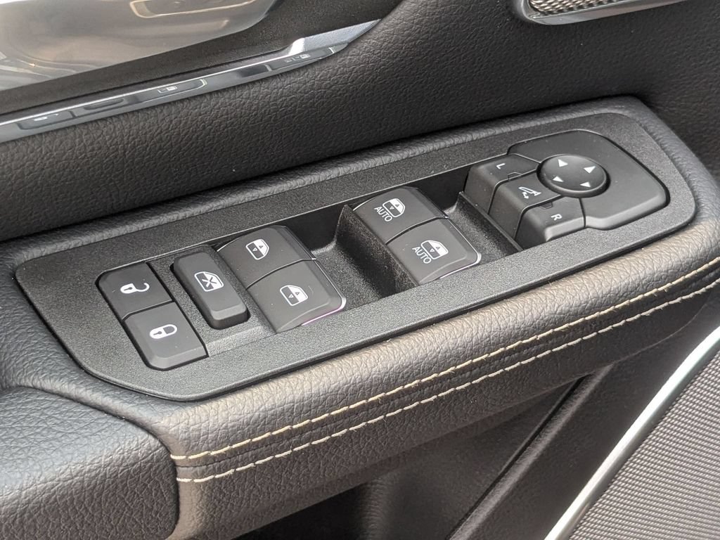 New 2026 RAM 1500 Laramie w/ Night Edition AWD/4WD image 18